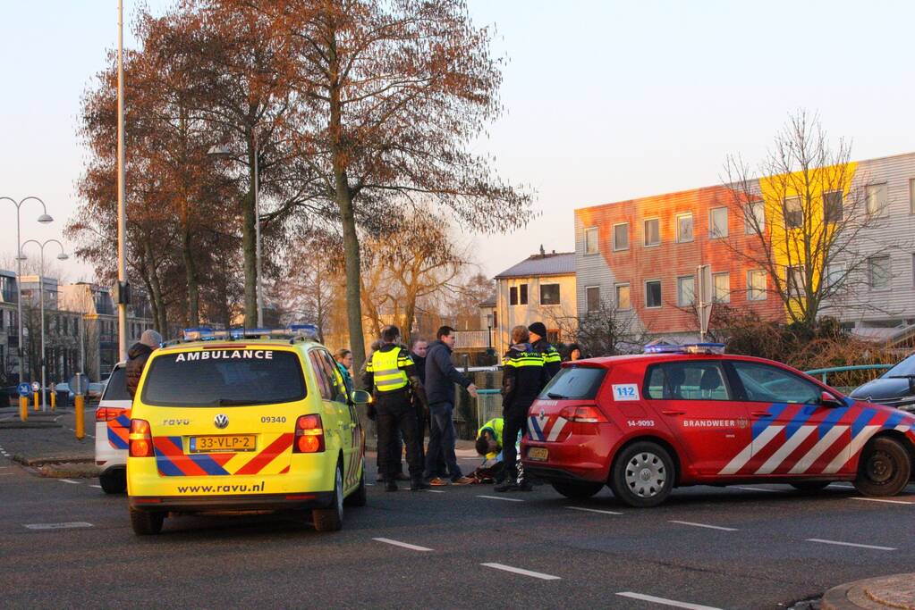 Fietser geschept door automobiliste