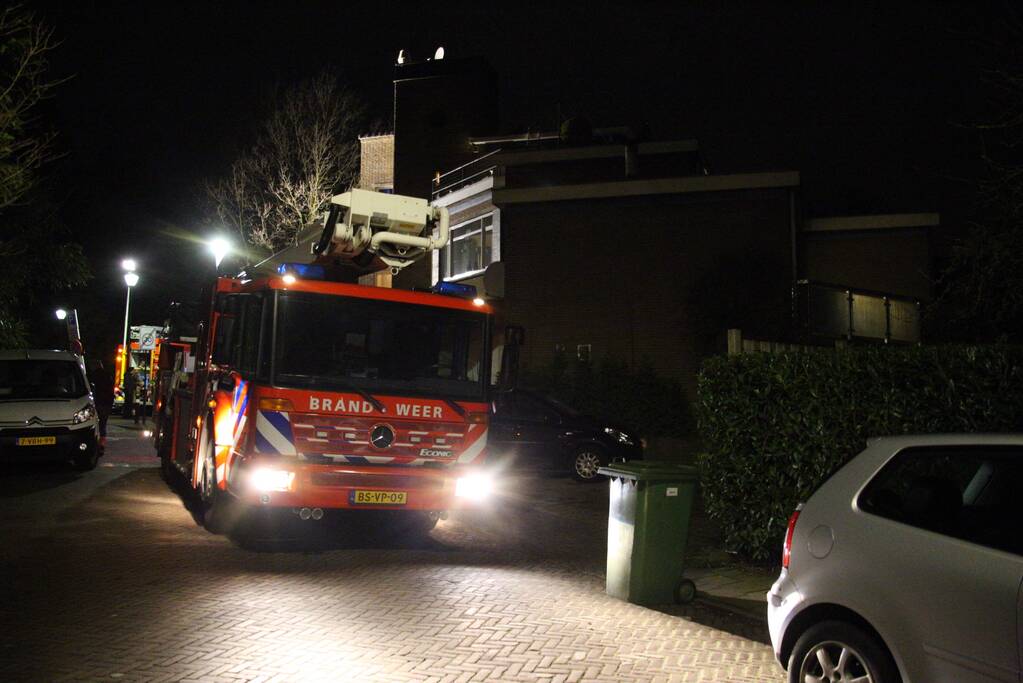 Schoorsteenbrand snel onder controle