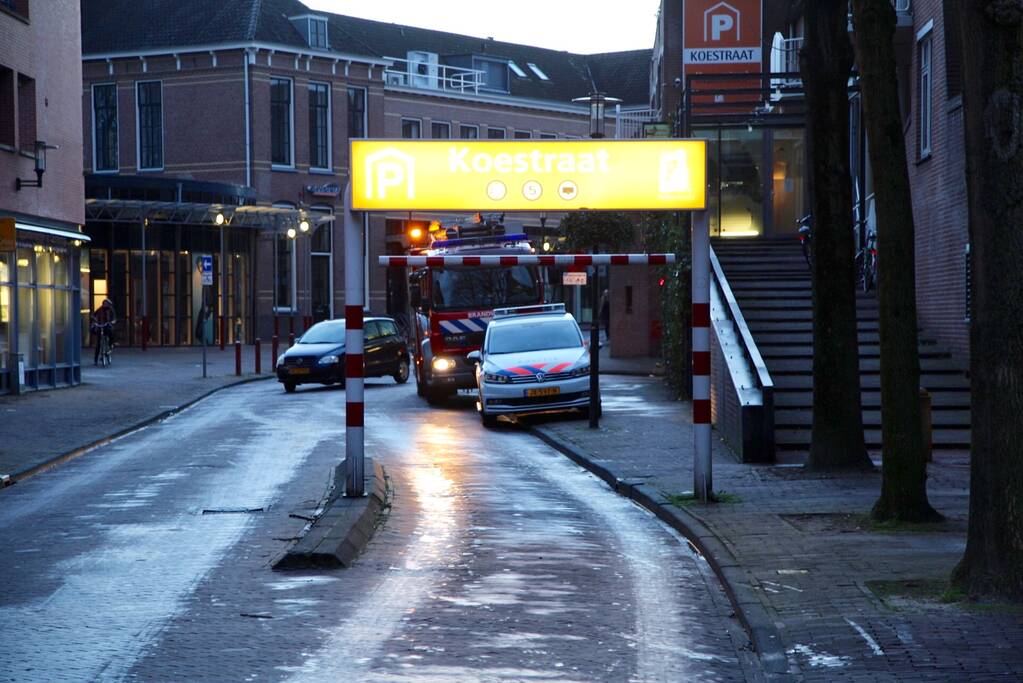 Brandweer rukt uit voor brand in parkeergarage