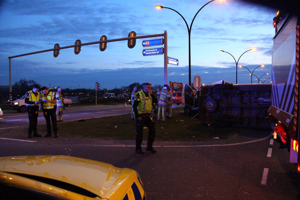 Dode en meerdere gewonden bij ernstig verkeersongeval