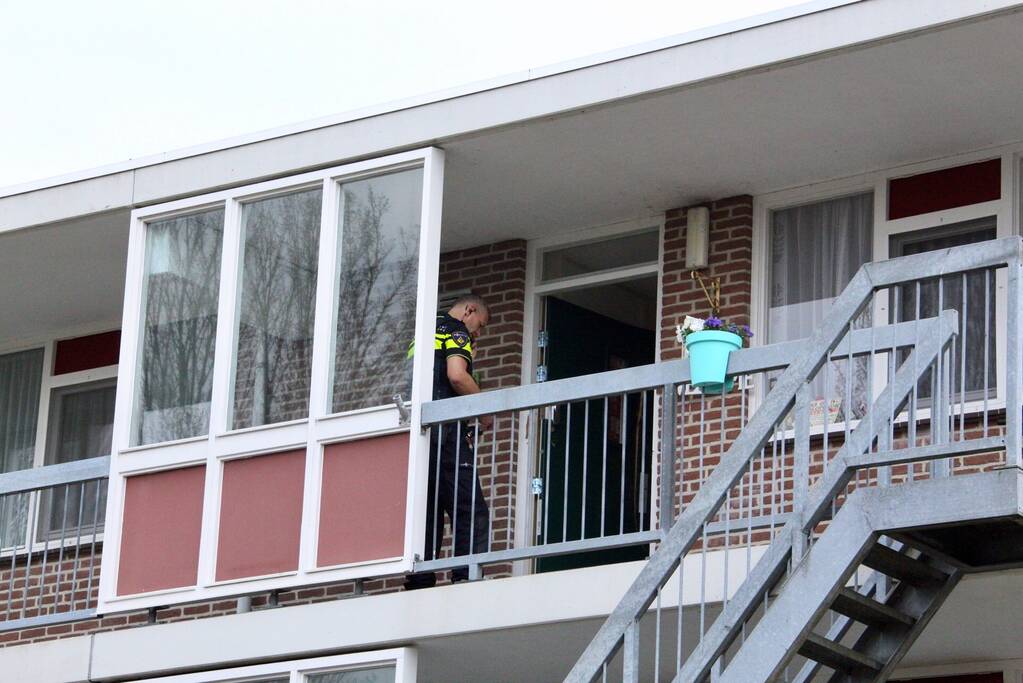 Hulpdiensten breken deur open