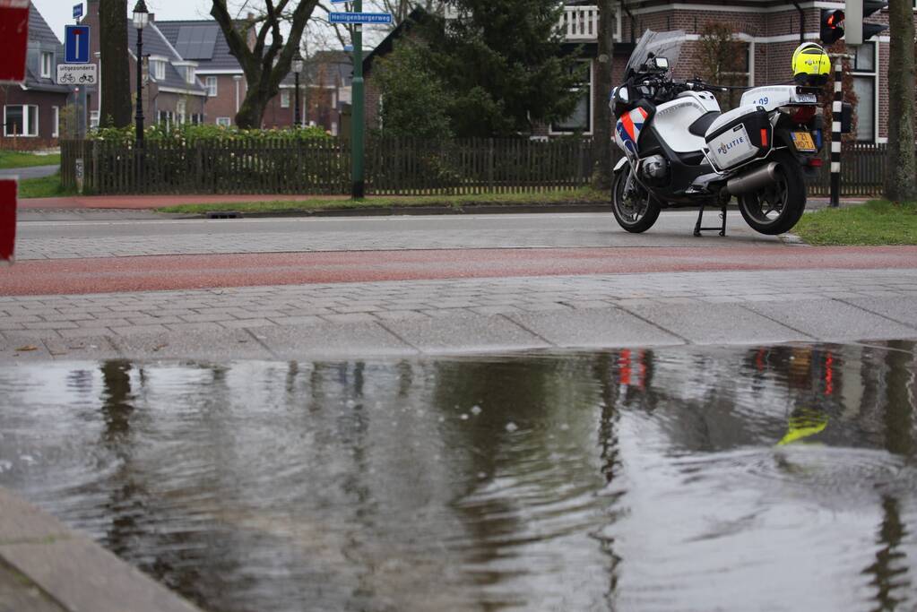 Bronbemaling zet straat vol water bij kinderboerderij