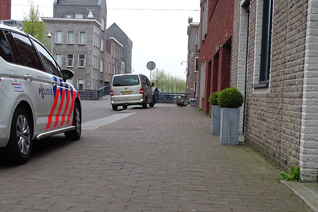 Schade na botsing tegen verkeerspaal