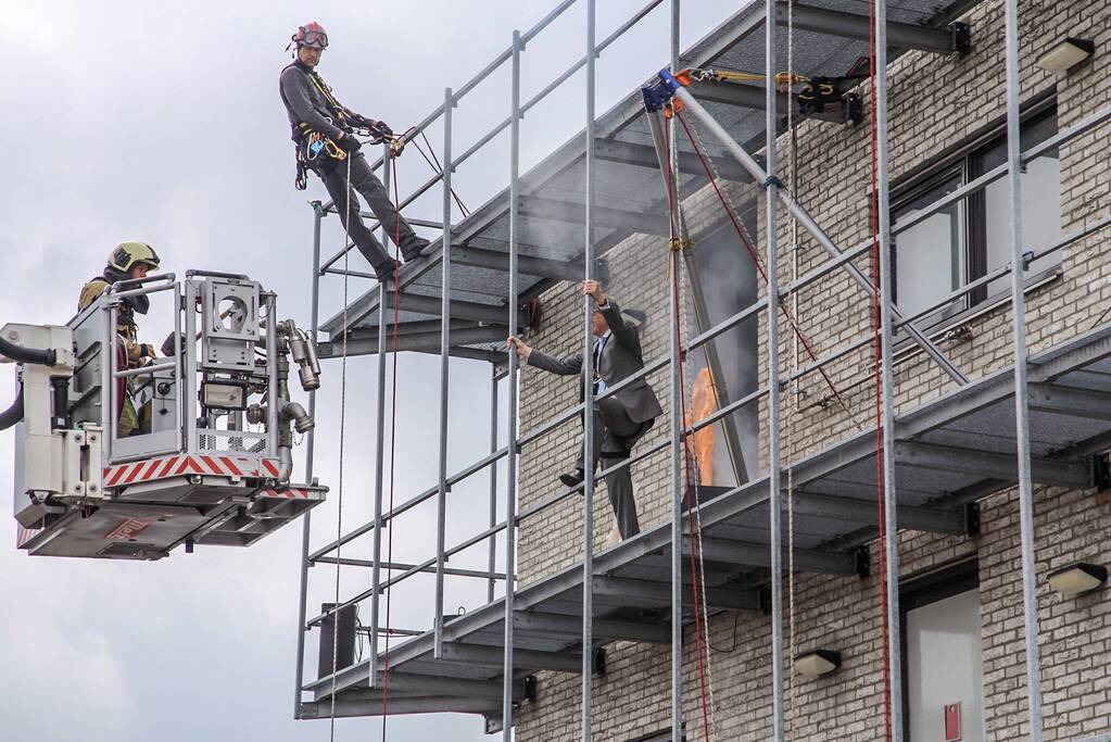 Burgemeester opent veilgheidsdag
