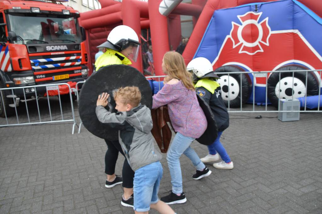 Burgemeester opent veilgheidsdag