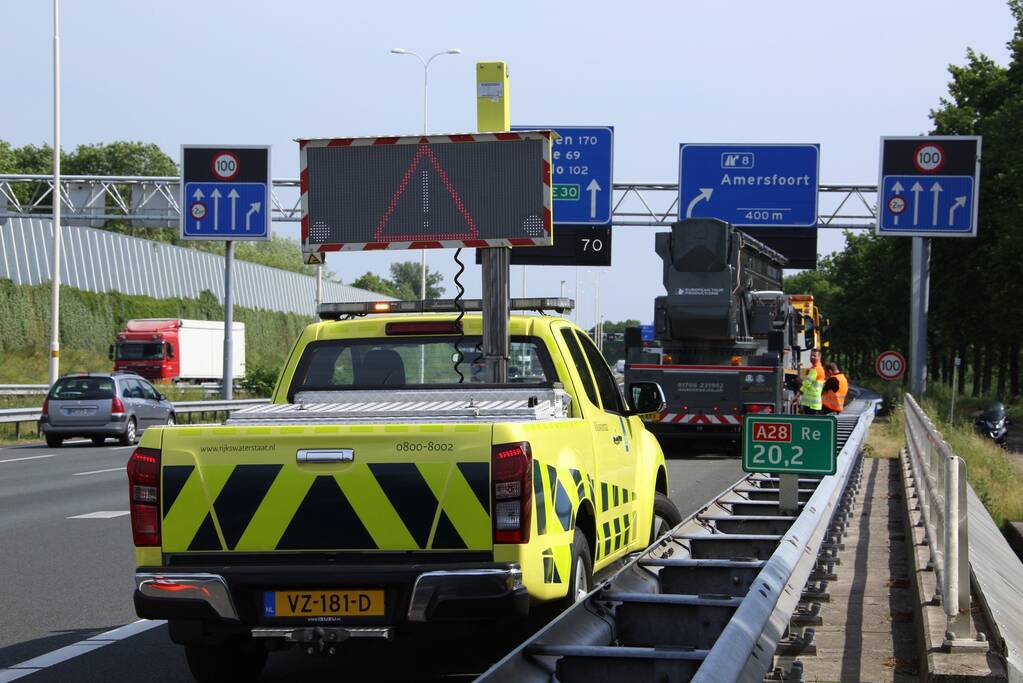 Afrit afgesloten door defecte vrachtwagen