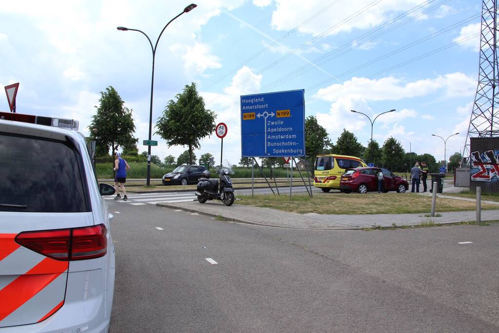 Brommer aangereden door auto