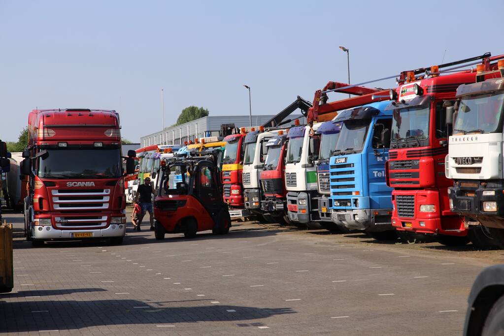 Vuurwerkbom onder kantoorpand gevonden
