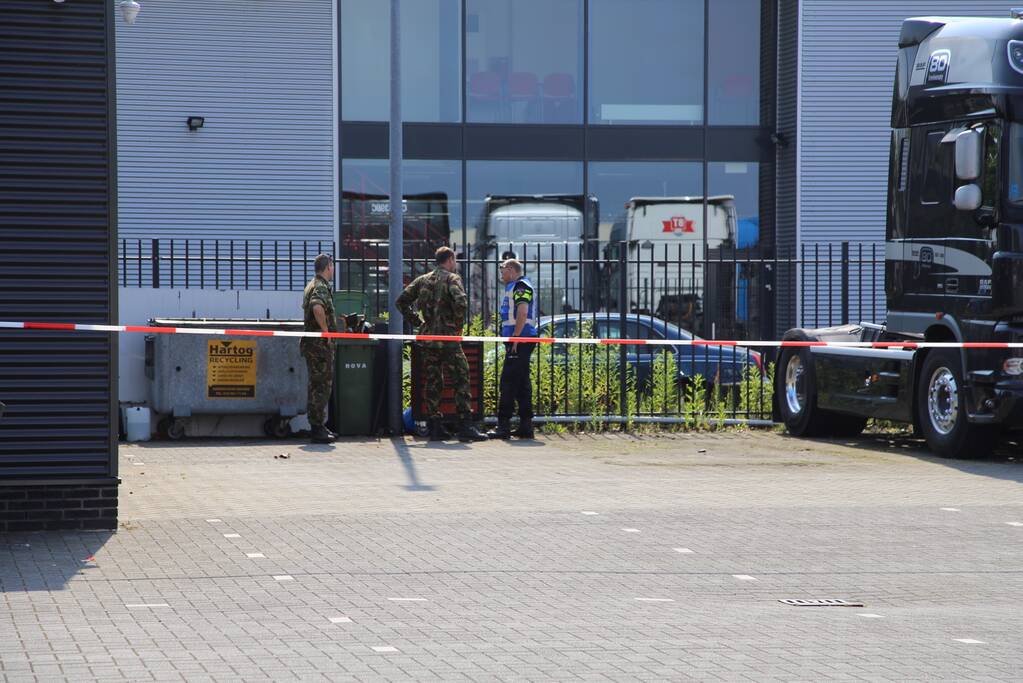 Vuurwerkbom onder kantoorpand gevonden