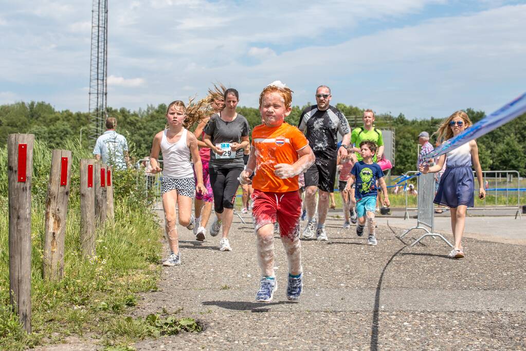 Grote opkomst bij eerste Bubbel Run in Nederland
