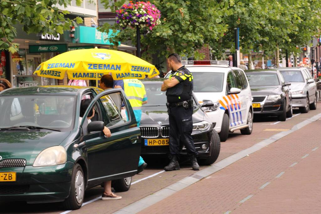 Fietsster gewond na botsing met auto