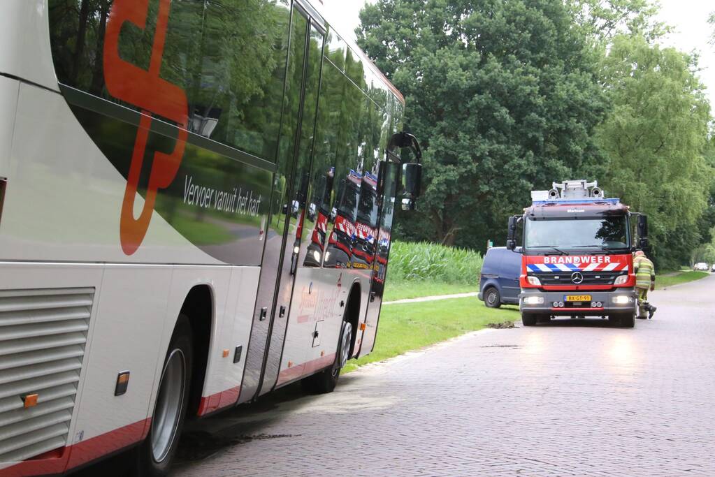 Bewoners ongerust om lekkende stadsbus
