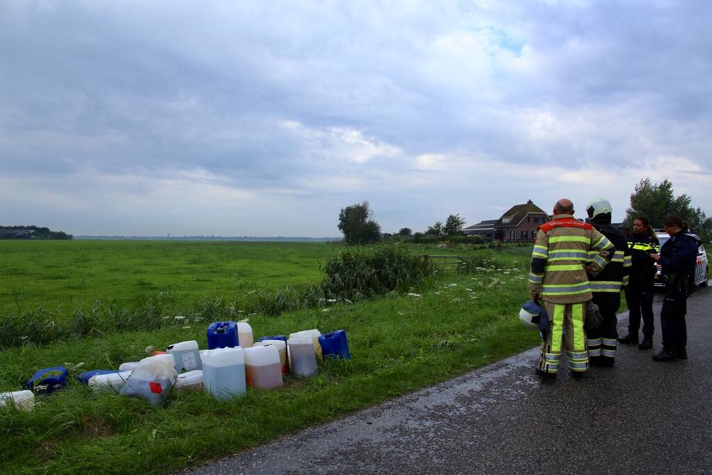 Meerdere plaatsen tientallen vaten gedumpt