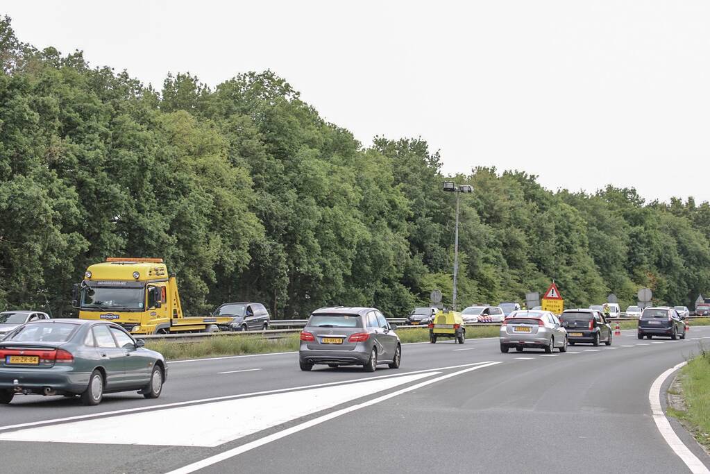 Rijbaan afgesloten na ernstig ongeval