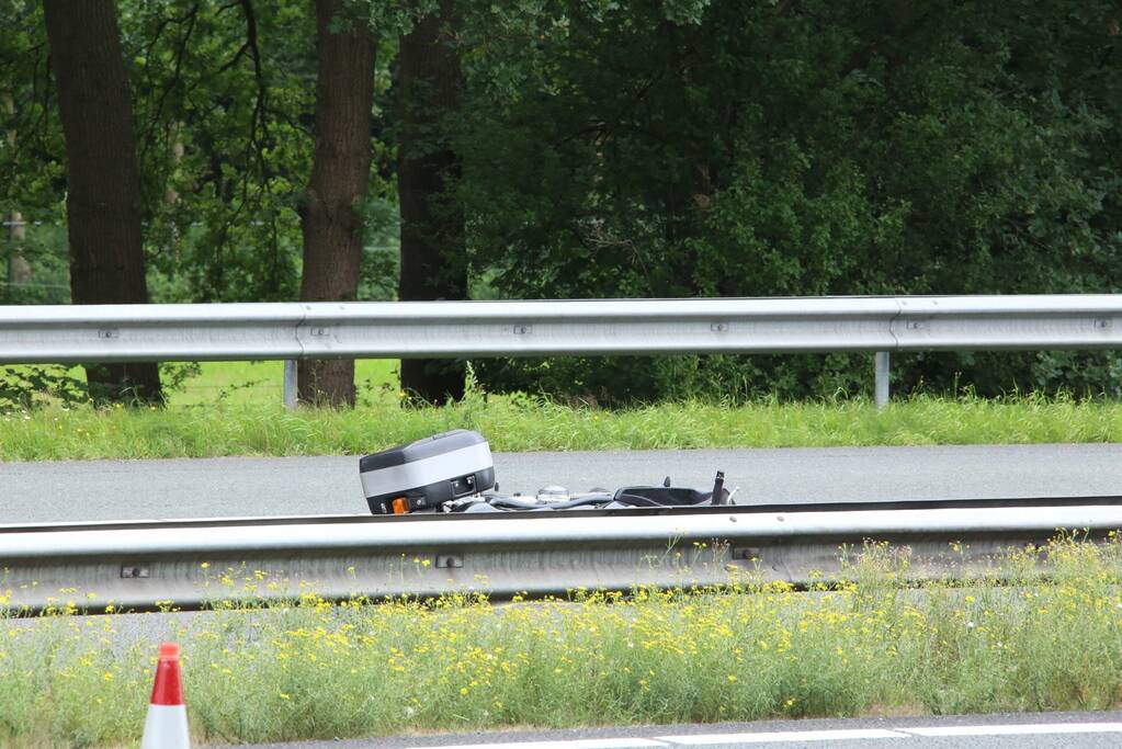Rijbaan afgesloten na ernstig ongeval