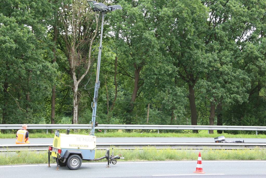 Rijbaan afgesloten na ernstig ongeval