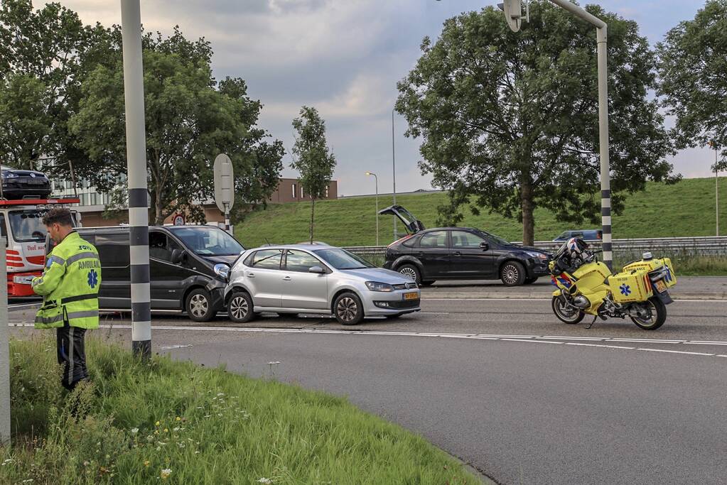 Flinke crash bij kop-staartbotsing