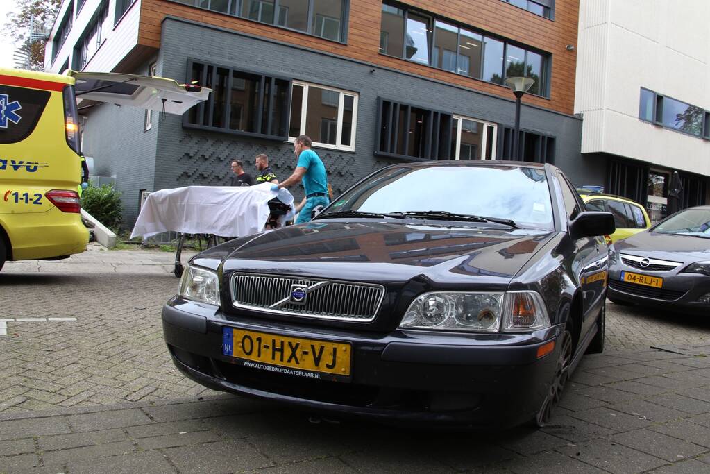 Bestuurder overreden door eigen bestelbus