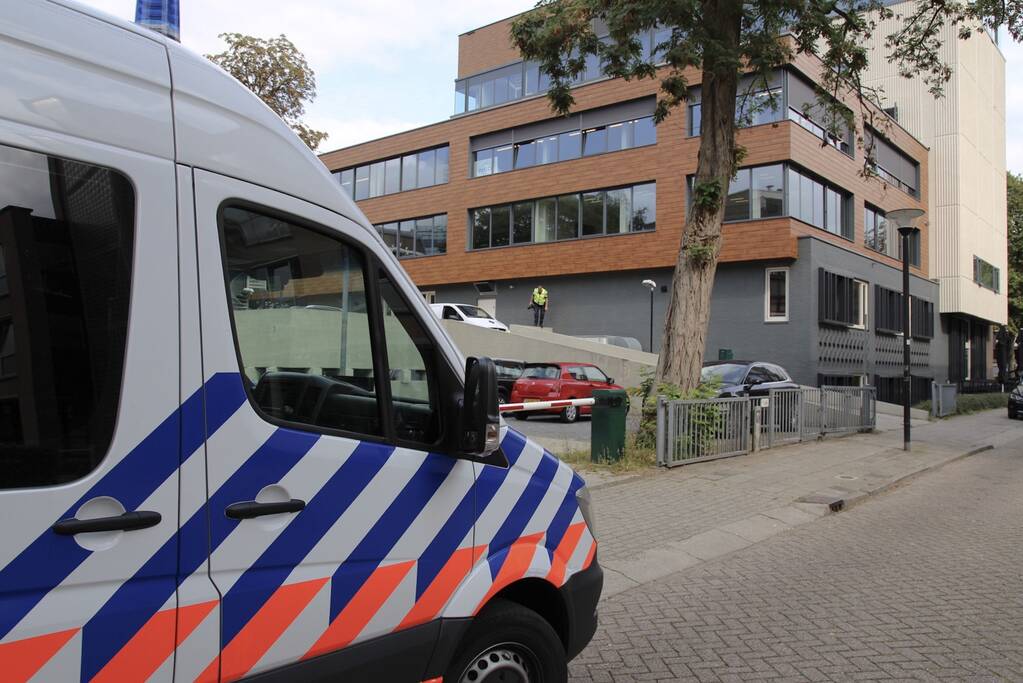 Bestuurder overreden door eigen bestelbus