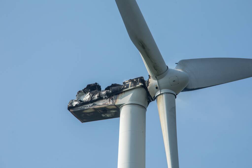 Monteurs gewond bij brand in windmolen