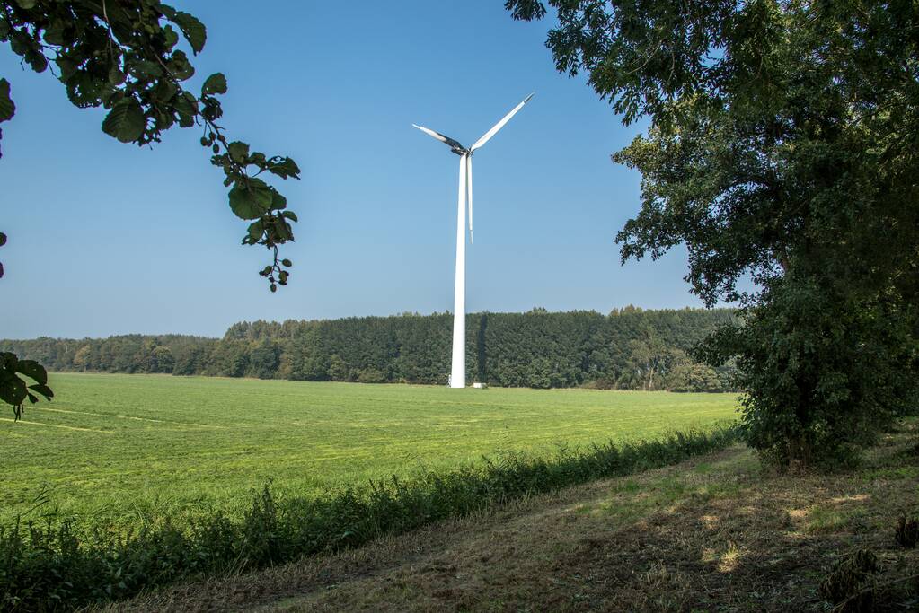 Monteurs gewond bij brand in windmolen