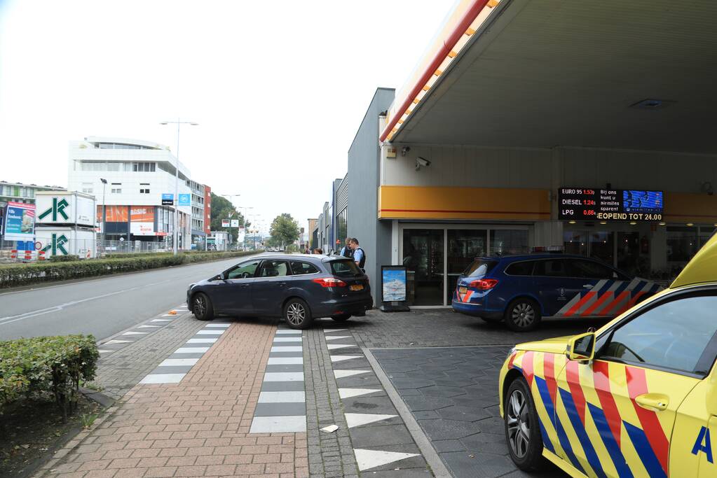 Fietsster aangereden door auto