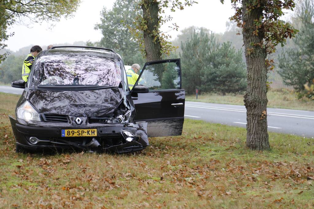 Enorme crash met meerdere auto's
