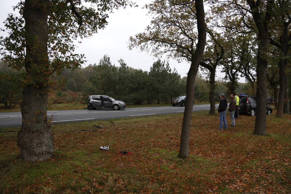 Enorme crash met meerdere auto's