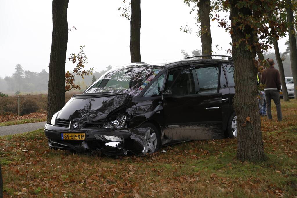 Enorme crash met meerdere auto's