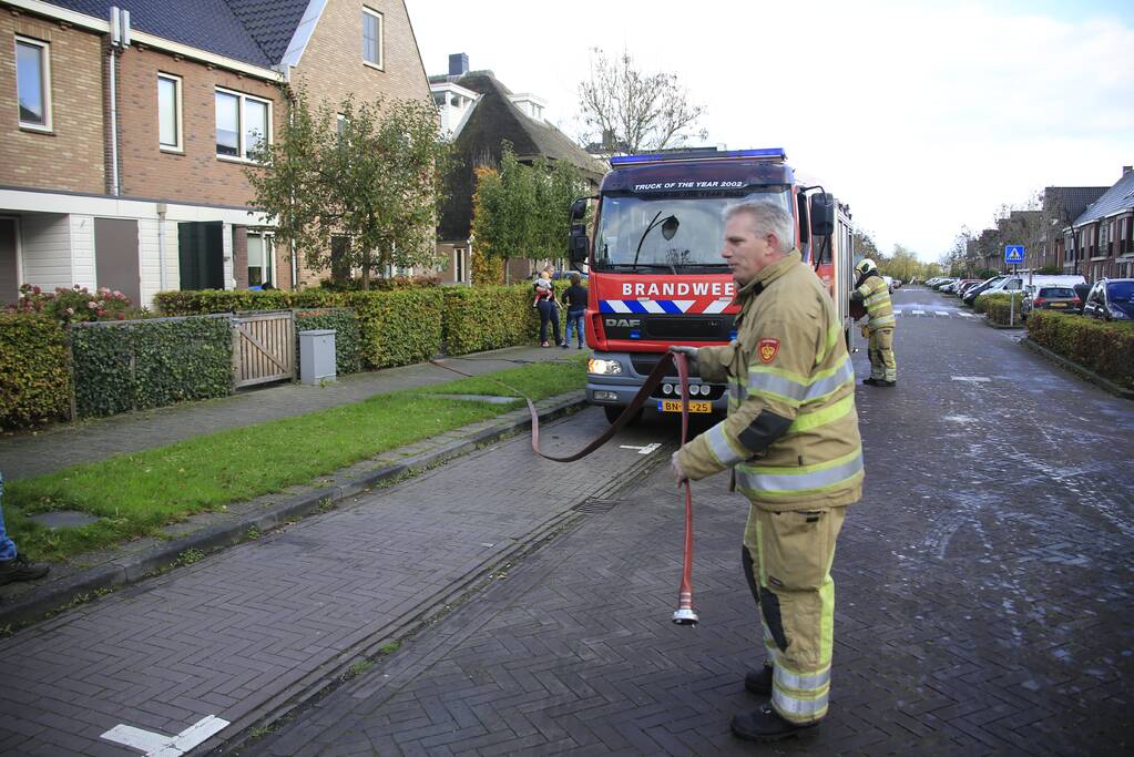 Kruipruimte onder water na gesprongen leiding
