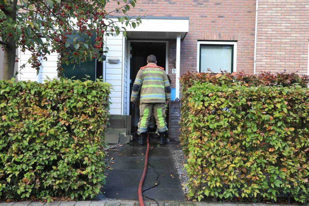 Kruipruimte onder water na gesprongen leiding