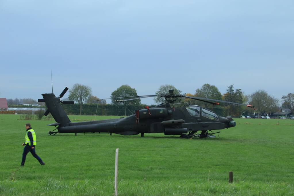 Marechaussee doet onderzoek naar het ongeluk Apache-helikopter