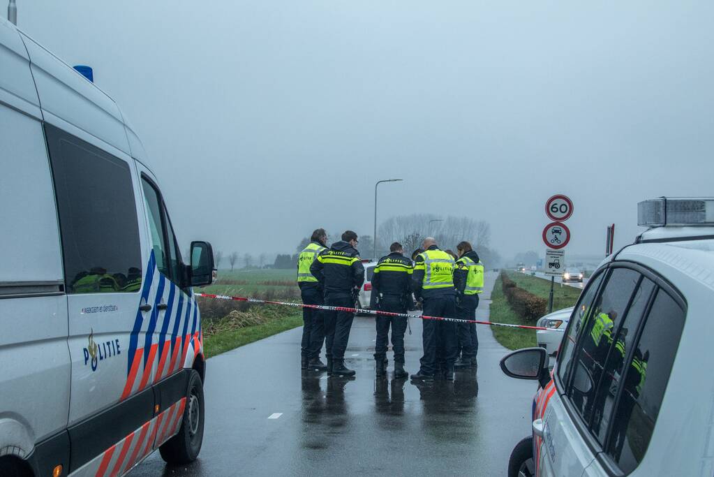 Brommobiel te water bestuurder overleden