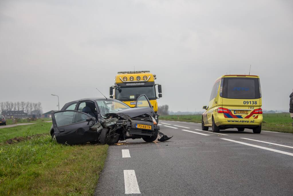 Veel schade na botsing met tractor