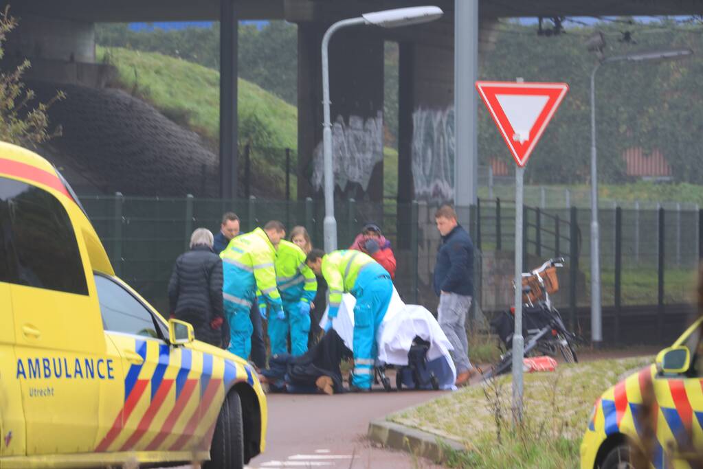 Fietsster ernstig gewond na valpartij