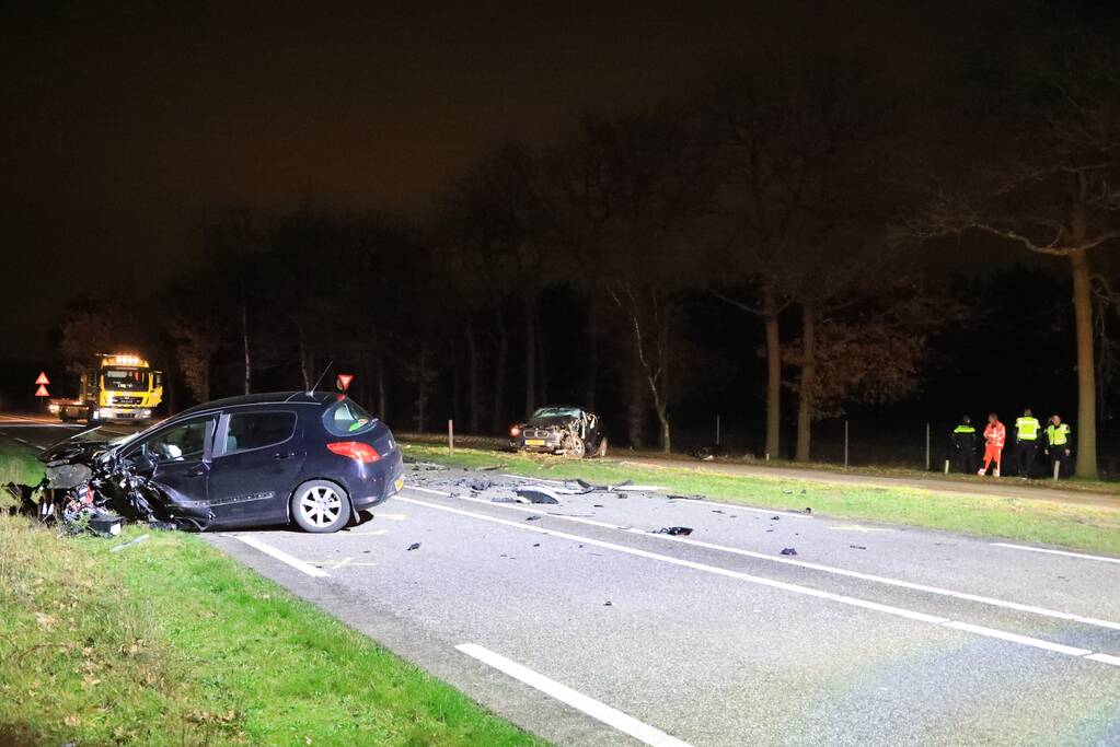 Enorme ravage na frontale aanrijding