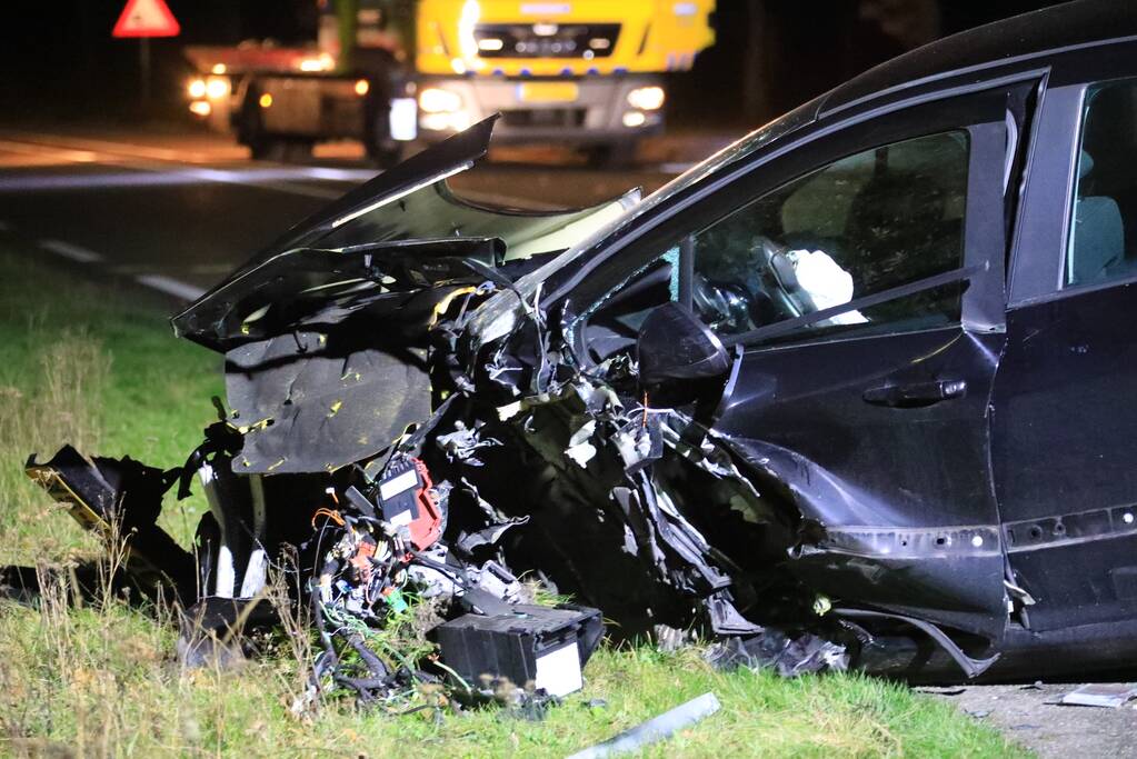 Enorme ravage na frontale aanrijding