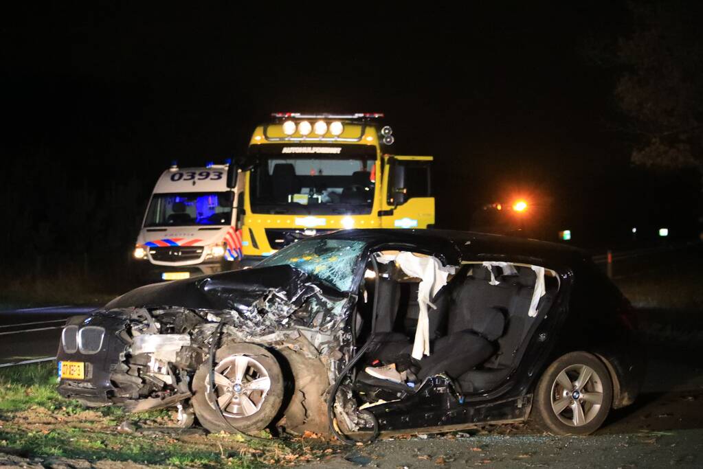 Enorme ravage na frontale aanrijding