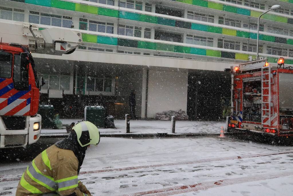 Veel rookontwikkeling bij matrassenbrand