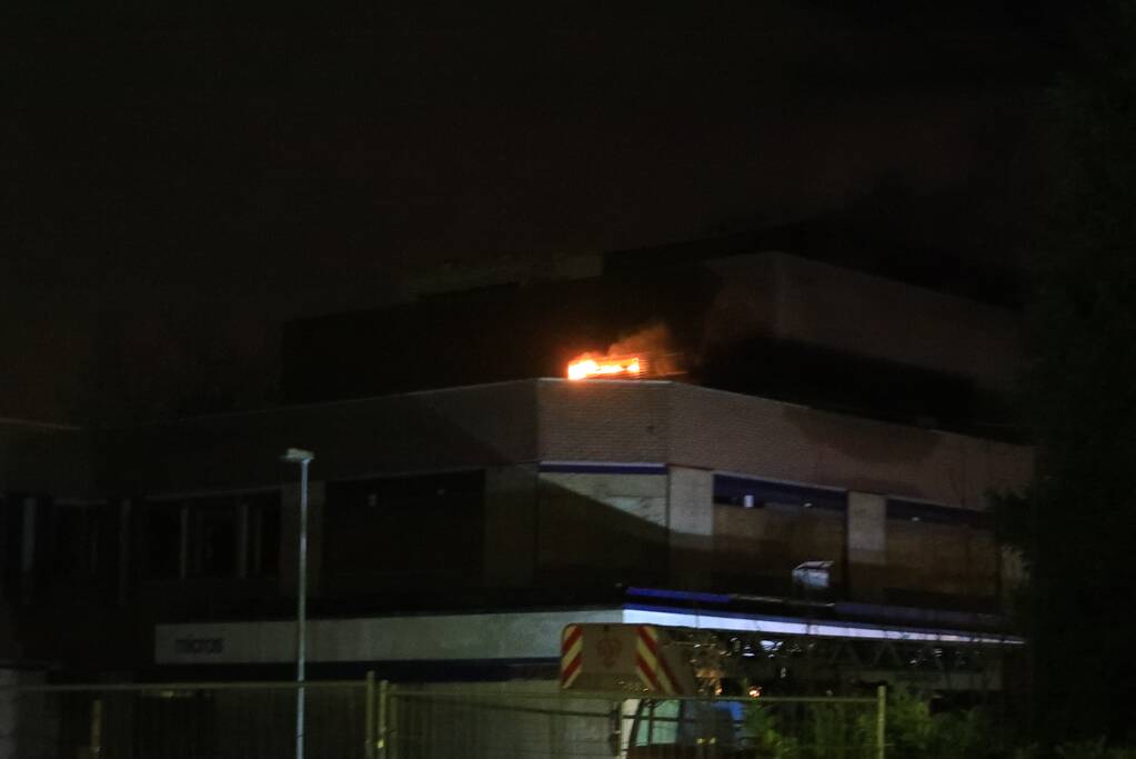 Slooppand in lichterlaaie