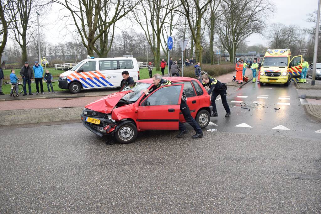 Gewonde bij forse aanrijding