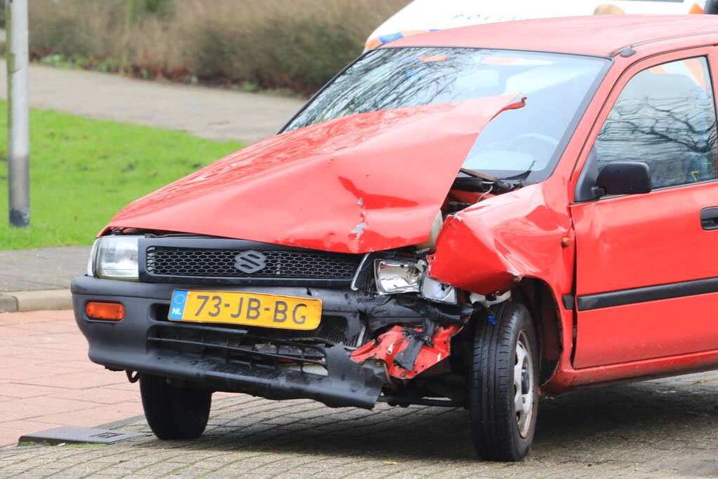 Gewonde bij forse aanrijding
