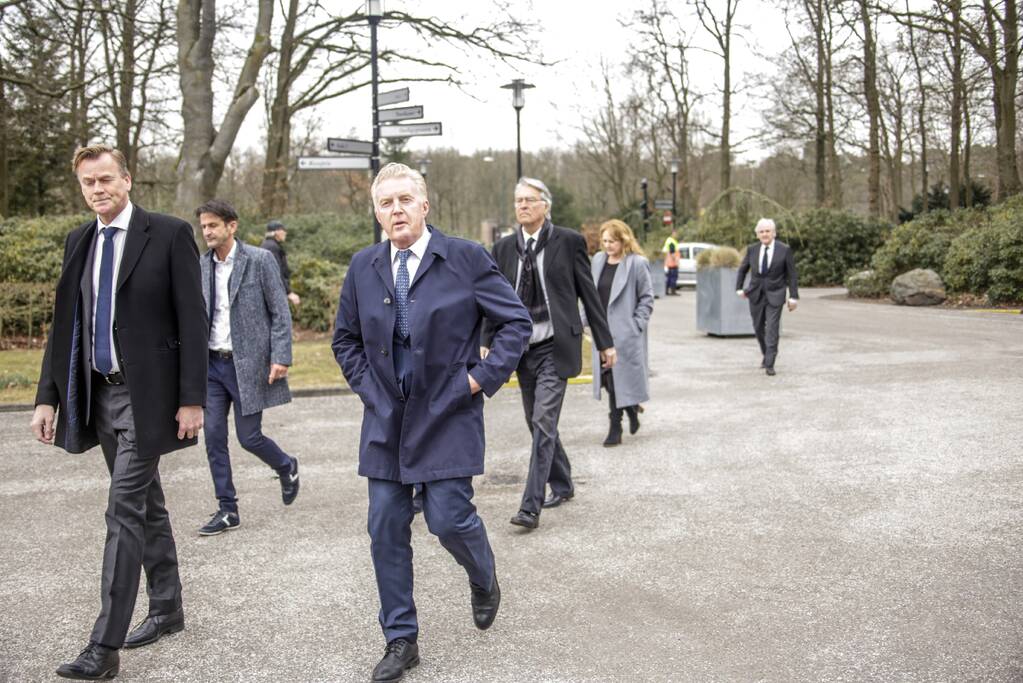 Mies Bouwman in besloten kring gecremeerd