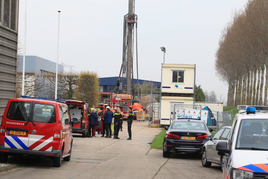 Kraanmachinist overleden na vallende heipaal