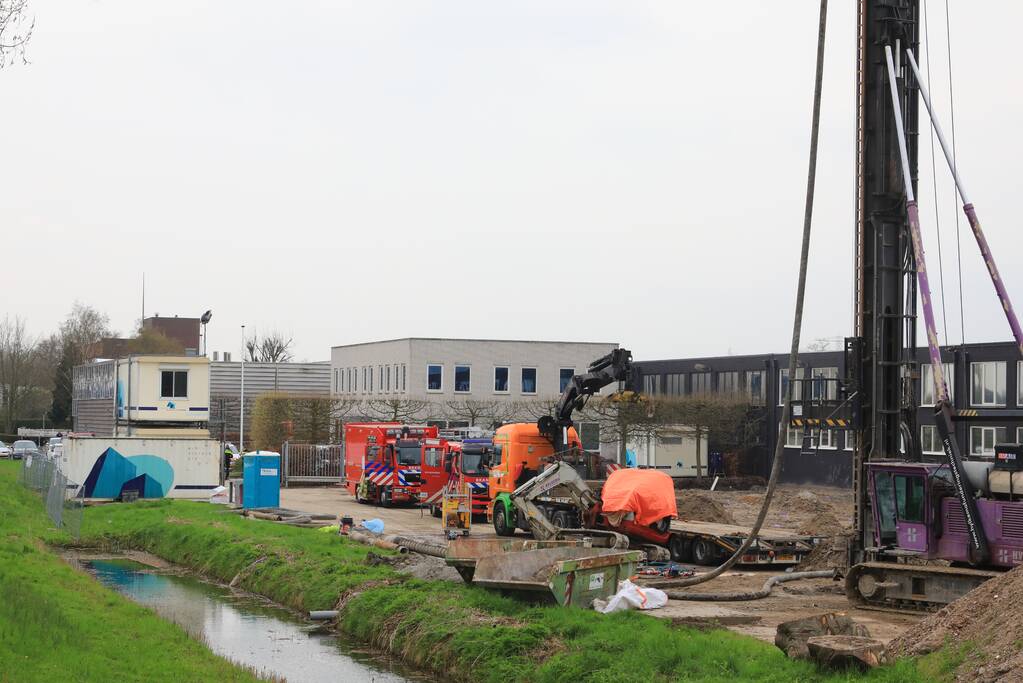 Kraanmachinist overleden na vallende heipaal