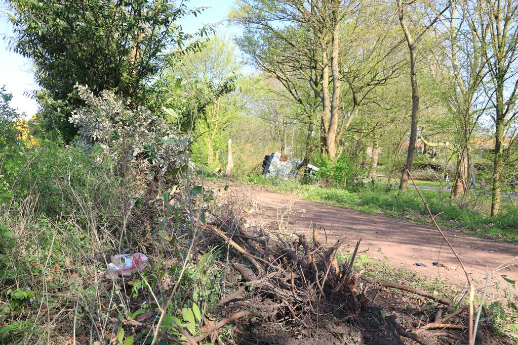Drie gewonden bij groot busongeluk