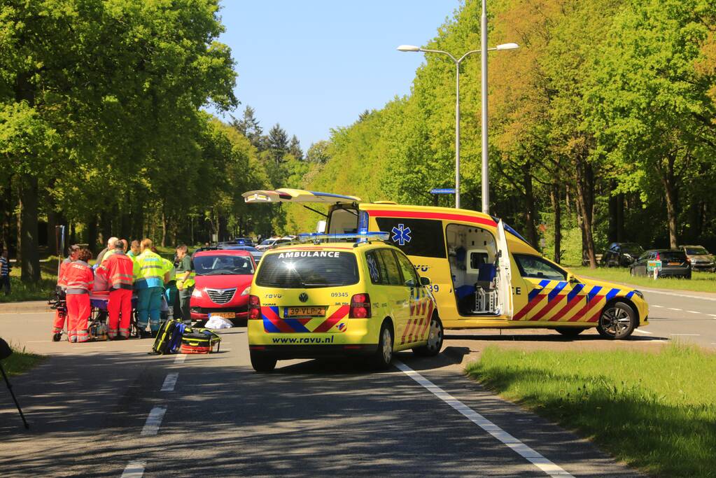 Motorrijder zwaar gewond bij kop-staartbotsing