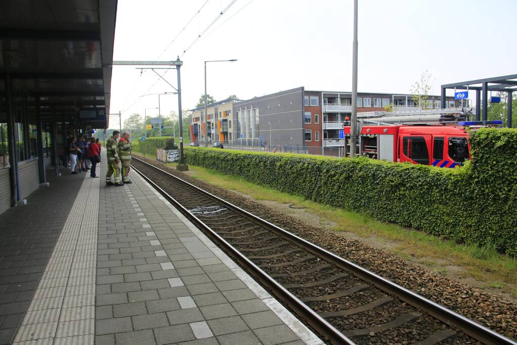 Biels spoorlijn bij station vat vlam