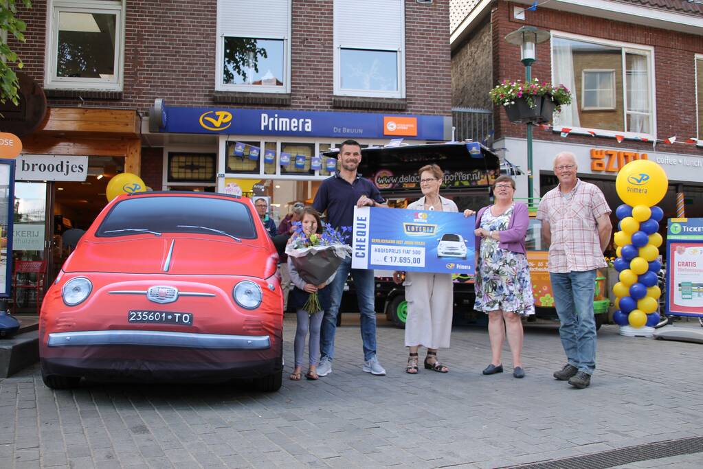 Hoofdprijs Primera loterij uitgereikt aan Marijke Beulenkamp
