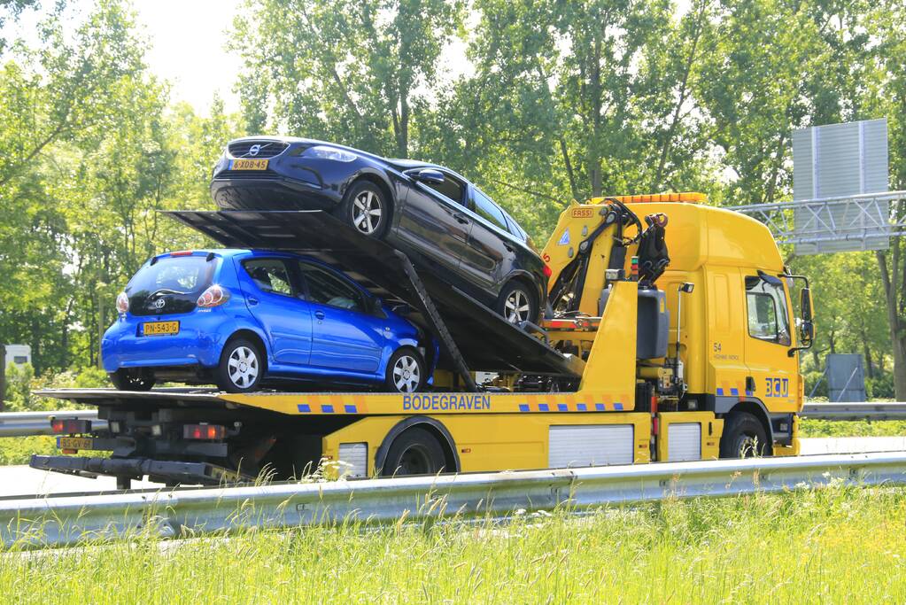 Remactie op snelweg voor overstekende eendjes veroorzaakt ongeval